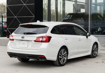 Подержанный автомобиль Subaru Levorg 2014 года (5 фото)