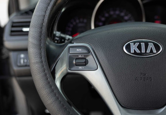 Подержанный автомобиль Kia Rio Sedan 2016 года (12 фото)