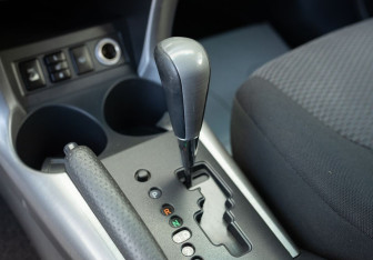 Подержанный автомобиль Toyota RAV4 2007 года (16 фото)