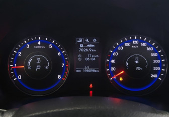 Подержанный автомобиль Hyundai i40 Sedan 2015 года (10 фото)