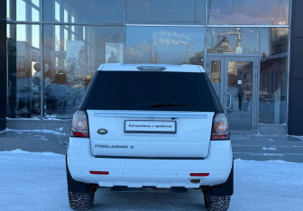 Подержанный автомобиль Land Rover Freelander 2014 года (4 фото)