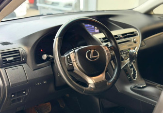 Подержанный автомобиль Lexus RX 2013 года (9 фото)