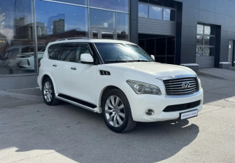 Подержанный автомобиль Infiniti QX56 2012 года (3 фото)