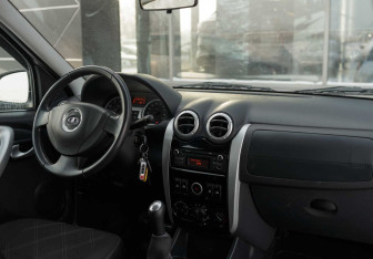 Подержанный автомобиль LADA (ВАЗ) Largus Wagon 2017 года (10 фото)