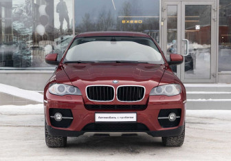 Подержанный автомобиль BMW X6 2011 года (2 фото)