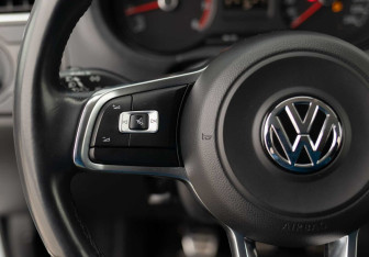 Подержанный автомобиль Volkswagen Polo Sedan 2018 года (12 фото)