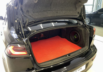 Подержанный автомобиль Mitsubishi Lancer Sedan 2013 года (10 фото)