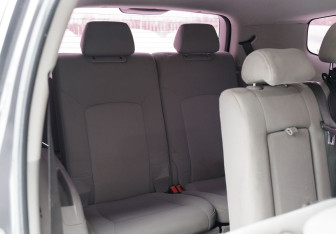 Подержанный автомобиль Chevrolet Orlando 2012 года (18 фото)