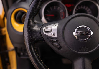 Подержанный автомобиль Nissan Juke 2017 года (12 фото)