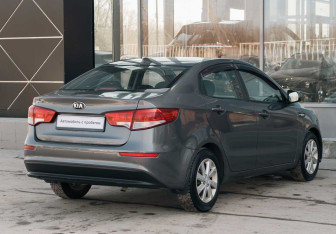 Подержанный автомобиль Kia Rio Sedan 2016 года (5 фото)