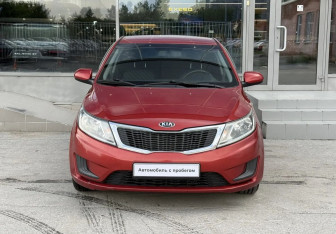 Подержанный автомобиль Kia Rio Sedan 2015 года (2 фото)