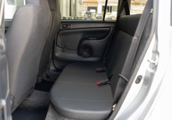 Подержанный автомобиль Toyota Probox 2009 года (16 фото)