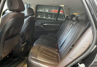 Подержанный автомобиль BMW X5 2016 года (14 фото)