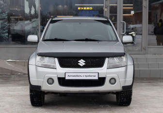 Подержанный автомобиль Suzuki Grand Vitara 2008 года (2 фото)