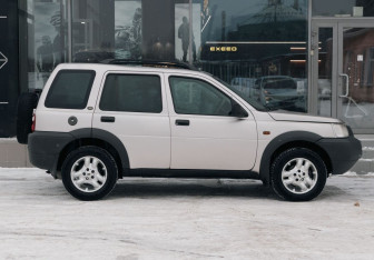 Подержанный автомобиль Land Rover Freelander 2001 года (4 фото)