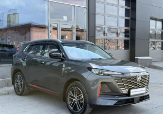 Подержанный автомобиль Changan CS55PLUS 2023 года (3 фото)