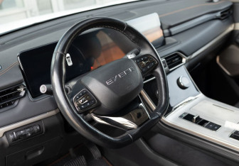 Подержанный автомобиль Exeed TXL 2022 года (11 фото)