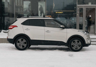 Подержанный автомобиль Hyundai Creta 2018 года (4 фото)