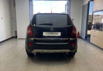 Подержанный автомобиль Opel Antara 2010 года (6 фото)