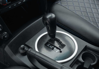 Подержанный автомобиль SsangYong Actyon 2010 года (15 фото)