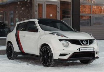 Подержанный автомобиль Nissan Juke 2014 года (3 фото)