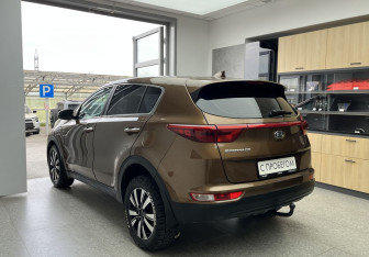 Подержанный автомобиль Kia Sportage 2017 года (6 фото)
