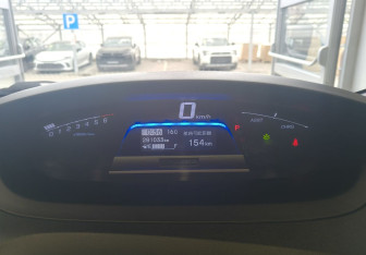 Подержанный автомобиль Honda Freed 2014 года (10 фото)