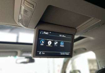 Подержанный автомобиль Lexus LX 2008 года (22 фото)