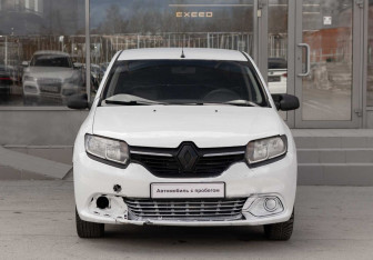 Подержанный автомобиль Renault Logan Sedan 2015 года (2 фото)