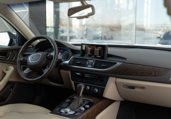 Подержанный автомобиль Audi A6 Sedan 2015 года (10 фото)