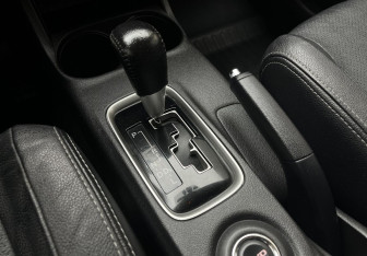 Подержанный автомобиль Mitsubishi Outlander 2015 года (11 фото)