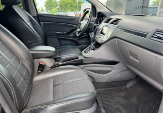 Подержанный автомобиль Ford Kuga 2012 года (9 фото)