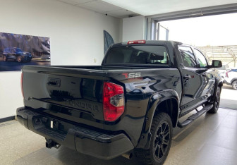 Подержанный автомобиль Toyota Tundra 2019 года (6 фото)