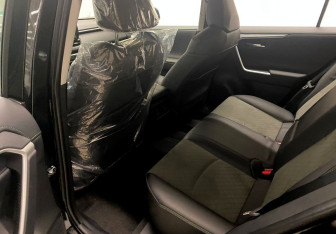 Новый Toyota RAV4 2025 (6 фото)