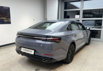 Подержанный автомобиль Geely Preface 2024 года (5 фото)