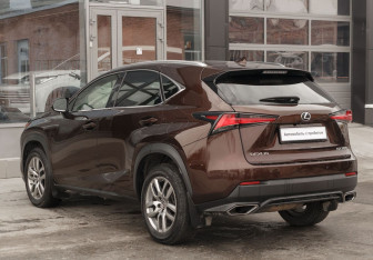 Подержанный автомобиль Lexus NX 2018 года (7 фото)