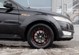 Подержанный автомобиль Ford Mondeo Sedan 2007 года (9 фото)