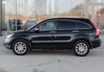Подержанный автомобиль Honda CR-V 2007 года (8 фото)