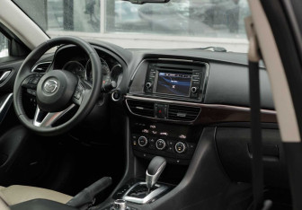 Подержанный автомобиль Mazda 6 Sedan 2013 года (10 фото)