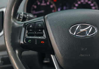 Подержанный автомобиль Hyundai Creta 2019 года (12 фото)