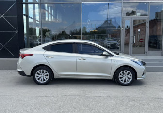 Подержанный автомобиль Hyundai Solaris Sedan 2020 года (4 фото)