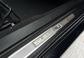 Подержанный автомобиль Subaru Legacy Sedan 2005 года (19 фото)