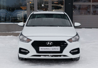 Подержанный автомобиль Hyundai Solaris Sedan 2019 года (2 фото)