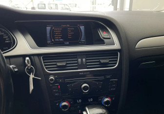 Подержанный автомобиль Audi A4 Sedan 2013 года (12 фото)