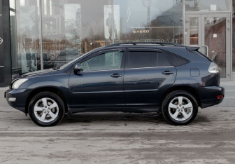 Подержанный автомобиль Lexus RX 2003 года (8 фото)