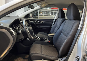 Подержанный автомобиль Nissan Qashqai 2016 года (8 фото)