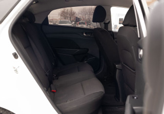 Подержанный автомобиль Hyundai Solaris Sedan 2019 года (18 фото)