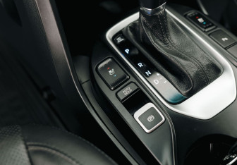 Подержанный автомобиль Hyundai Santa Fe 2016 года (15 фото)