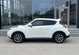 Подержанный автомобиль Nissan Juke 2016 года (8 фото)