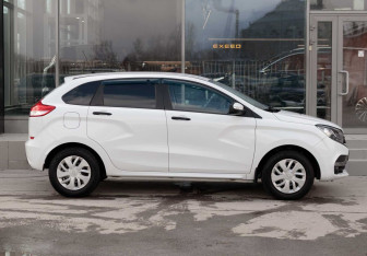Подержанный автомобиль LADA (ВАЗ) XRAY 2019 года (4 фото)